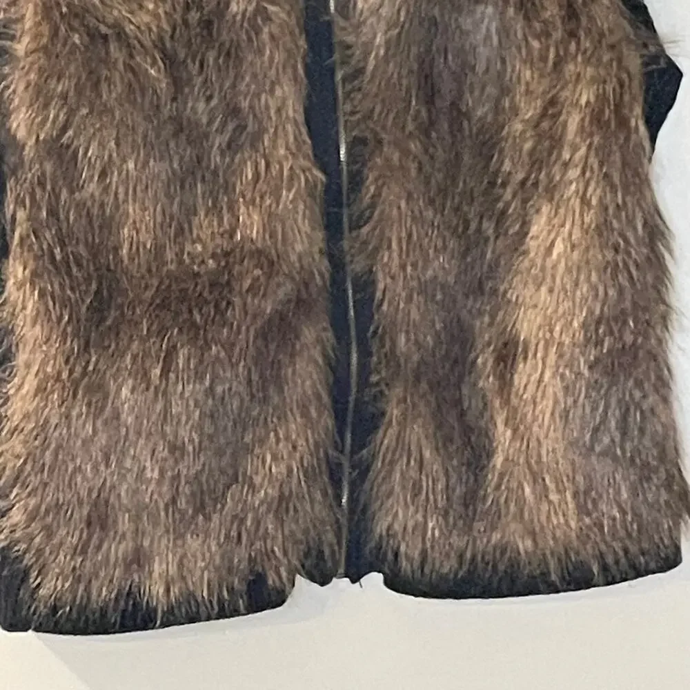 Adrianna Papell fur vest Large brown sleeveless jacket black knit back cozy chic